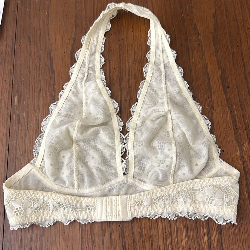 Intimately free people lace bralette XS - Picture 3 of 4